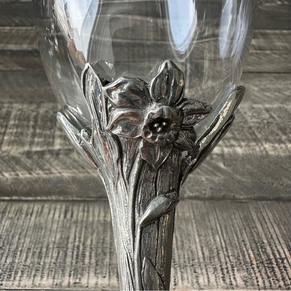 Vintage Seagull Pewter Floral Wine Glasses - Picture 6 of 9